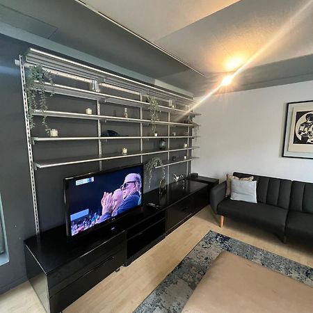 One Bed House In Camden Town Villa London Exterior photo