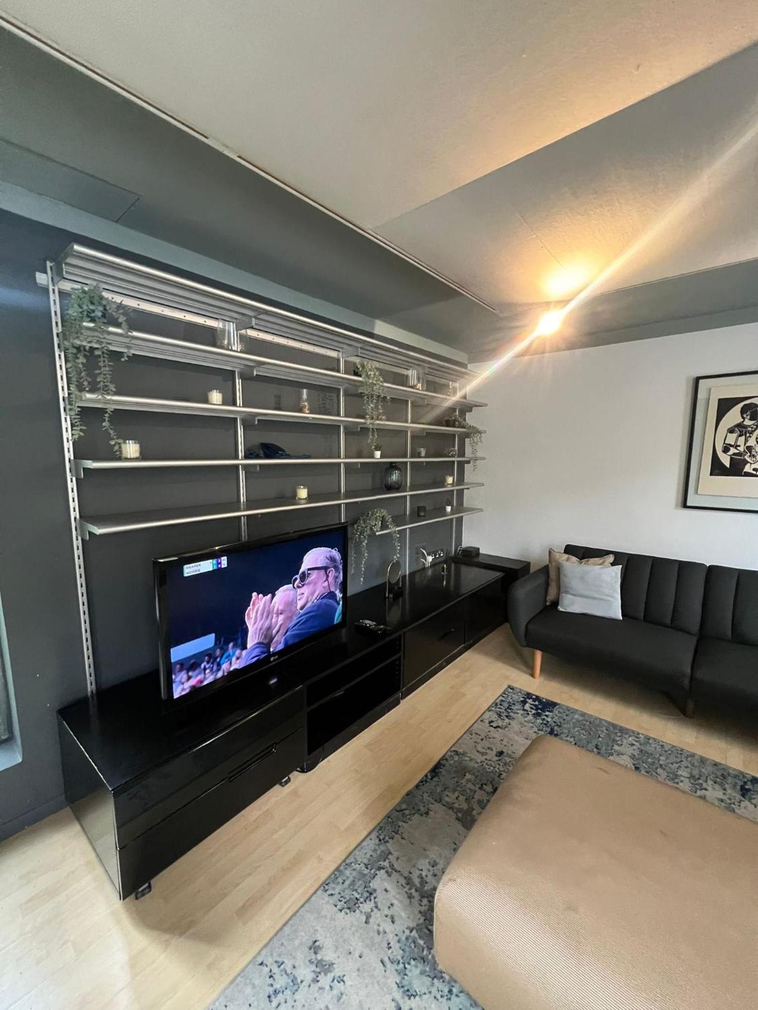 One Bed House In Camden Town Villa London Exterior photo